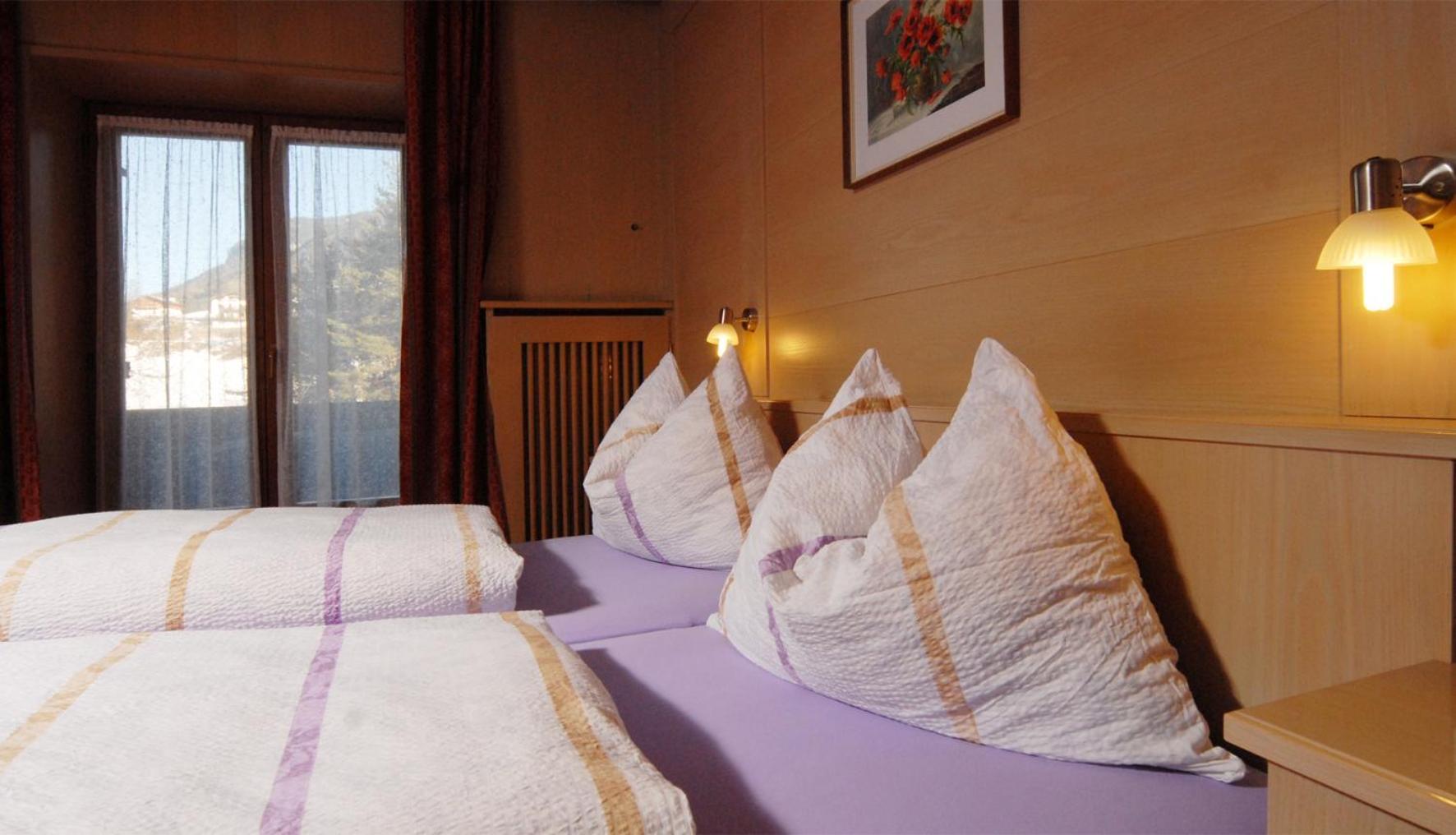 Hotel Garni Waldfrieden à Castelrotto Extérieur photo