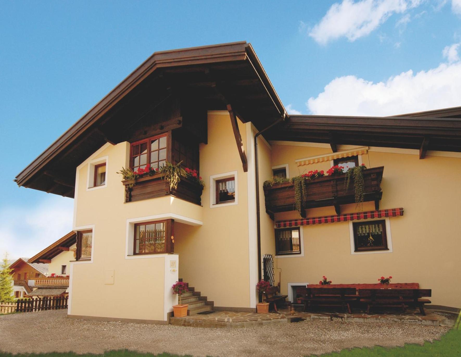 Hotel Garni Waldfrieden à Castelrotto Extérieur photo