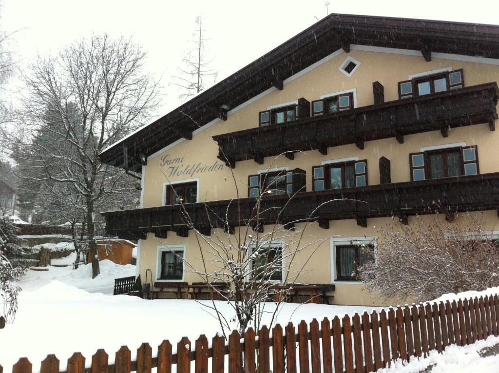 Hotel Garni Waldfrieden à Castelrotto Extérieur photo